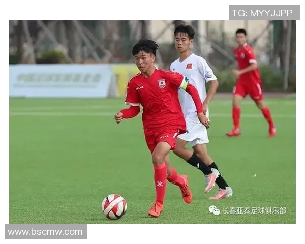 哈密足球之星崛起记：从小城镇到绿茵场的辉煌旅程